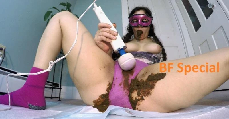 Powerfull diarrhea in office lady in toilet. (FSpec-756) LoveRachelle - (2022/UltraHD/4K)