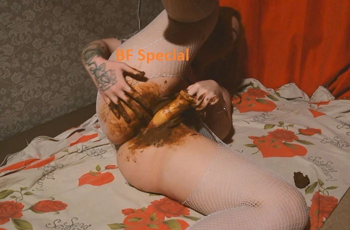 Spy camera in public toilet filming poop japanese women. (FSpec-604) Japanese Girls - (2022/FullHD)